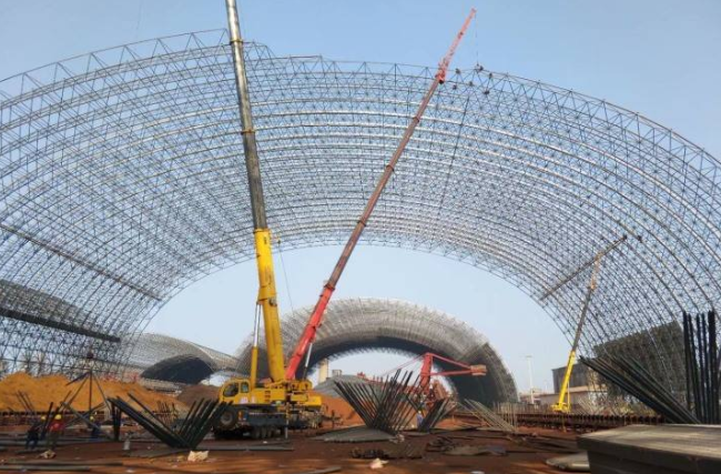 华蓥浅析质料场封闭本领的特点以及利用类型